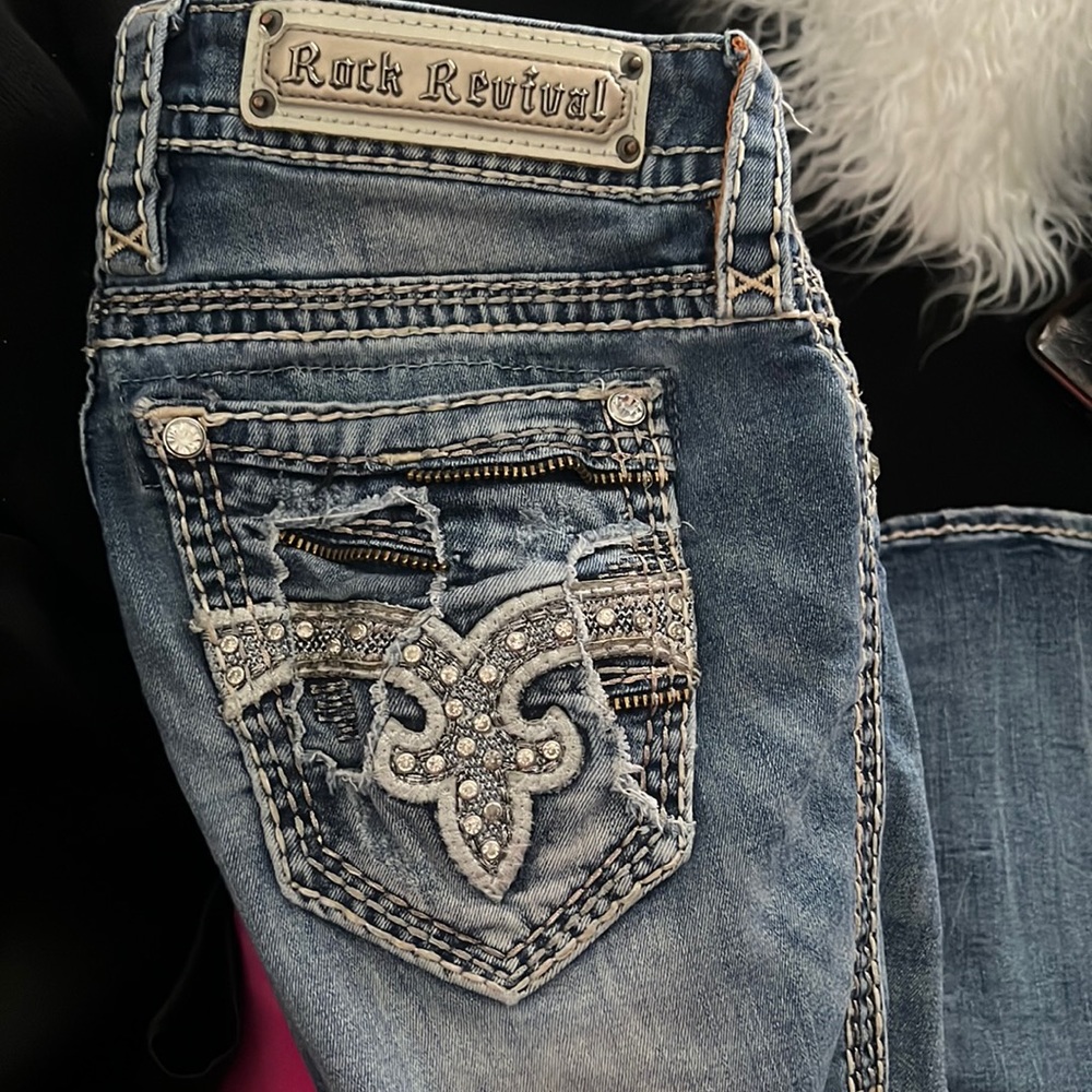 women’s rock revival skinny size 27